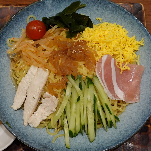 「冷やし中華 1,300円」@謙徳蕎麦家 ピアタ本店の写真