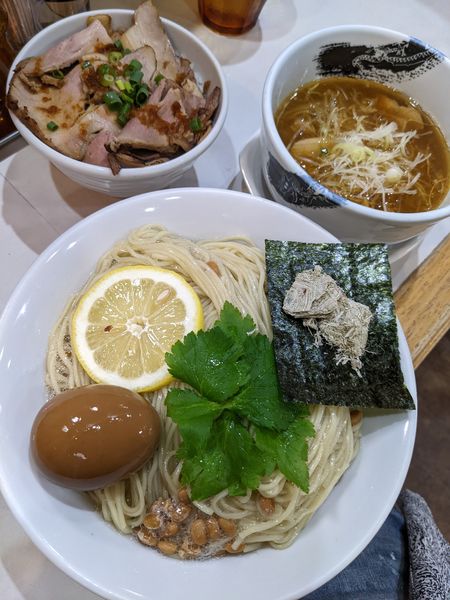 「【限定】淡麗昆布水塩つけ麺大盛り➕チャーシュー丼」@麺屋 扇 SENの写真