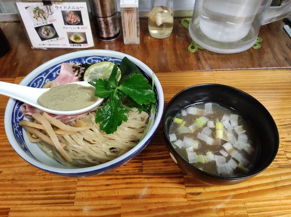 「牡蠣つけそば　大盛」@中華そば よしかわの写真