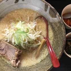 ニラなんばんラーメン(味噌)