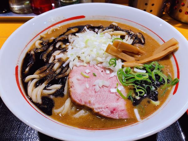 「黒真空（870円）」@らーめん 喜元門 八千代店の写真