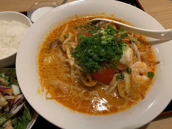 「トムヤムラーメン（ランチセット）」@BANGKOK zapの写真