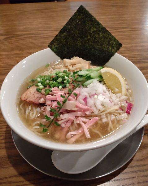 「限定　煮干しと鶏の淡麗冷やしそば」@手打ちラーメン 谷家の写真