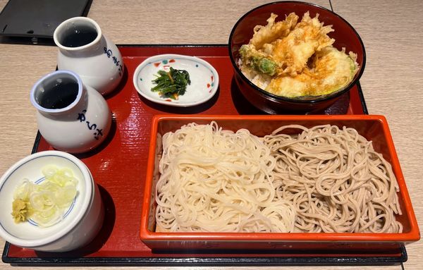 「小海老天丼合盛膳」@永坂更科 布屋太兵衛 大宮そごう店の写真