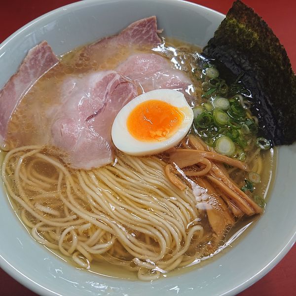 「中華そば(細麺)780円」@讃岐ラーメン 麺屋 浜堂 高松中央卸売場店の写真