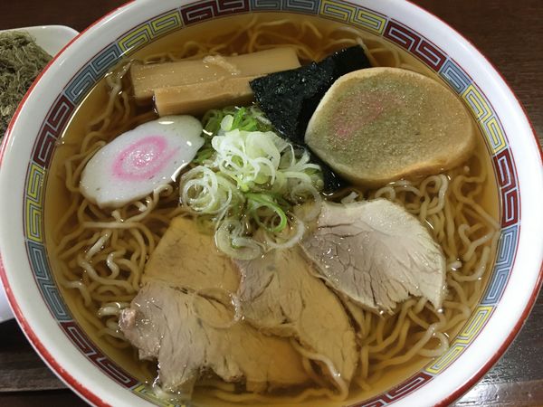 「しょうゆ並＋とろろ昆布」@支那そば 伊藤の写真