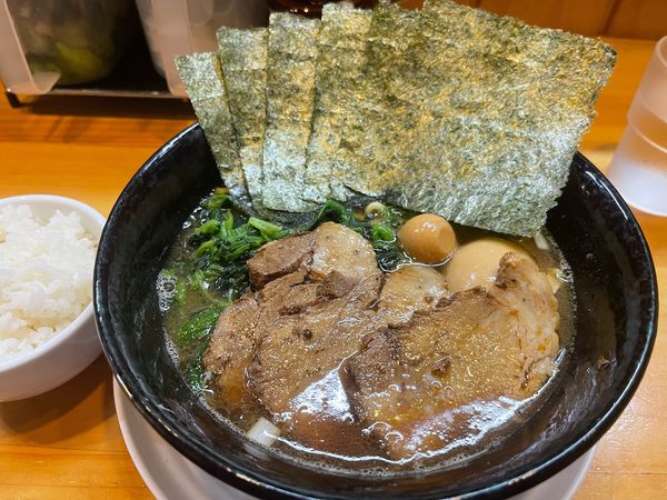 「十条家SP（醤油）＋無料ライス」@家系ラーメン 十条家の写真