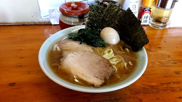 「ラーメン（７００円）＋味玉（１３０円）」@究極ラーメン 高根家の写真