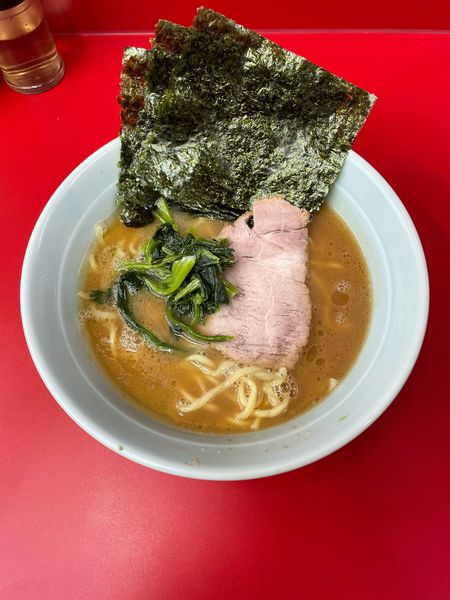 「ラーメン並(680円)」@横浜ラーメン 武蔵家 大井町店の写真