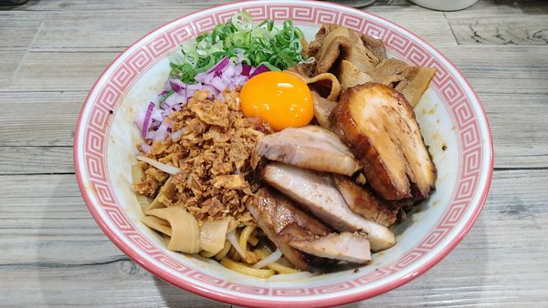 「まぜそば全部増し(追い飯付き)」@徳島NOODLE ぱどるの写真