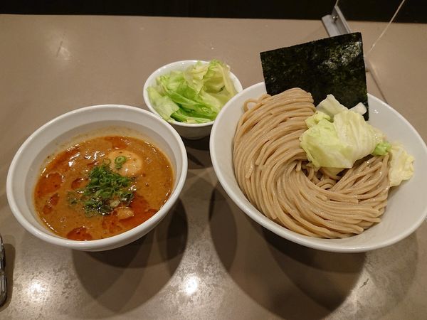 「海老味噌つけ麺 玉子 大盛り 山盛りキャベツ」@つけ麺 五ノ神製作所の写真