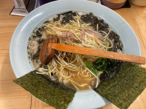 「ネギラーメン+岩のり」@ラーメンショップ 椿 松伏店の写真