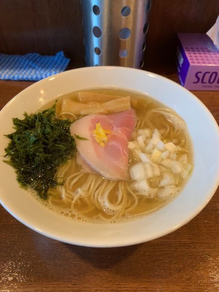 「白煮干中華そば(780円)」@麺屋らんまるの写真