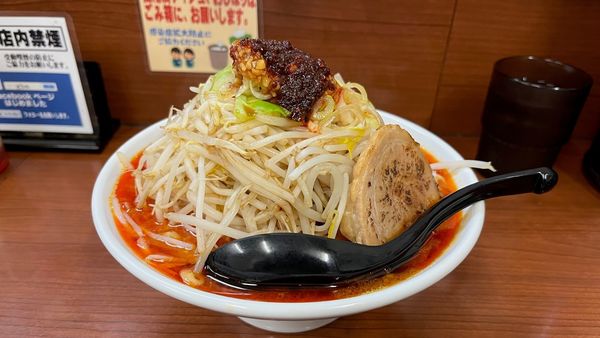 「2辛大野菜増し」@麺BUILD g.B.mの写真