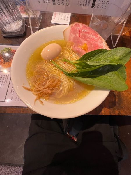 「ゆず塩そば味玉乗せ　1000円」@拉麺 はま家 六本木店の写真