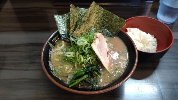 「九条ねぎラーメン」@横浜家系らーめん 武術家の写真