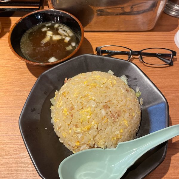 「チャーハン（スープ付）」@町田商店 東京ラーメン横丁店の写真