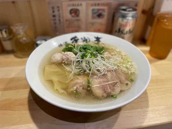 「鶏三昧塩ら〜麺　¥1050」@横濱 本丸亭 新橋店の写真