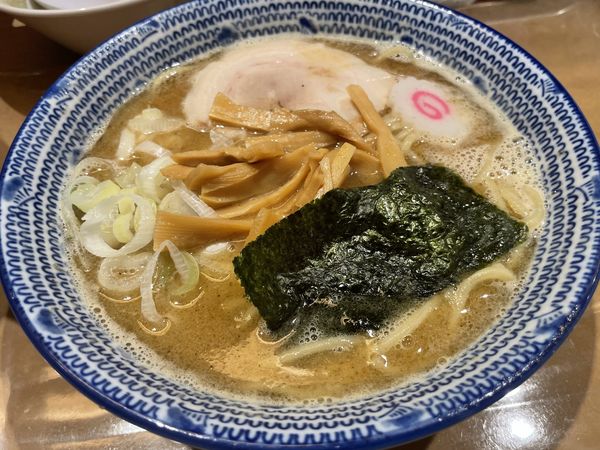 「中華そば」@白楽 栗山製麺 ラゾーナ川崎店の写真