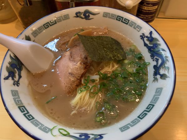 「とんこつらーめん(690円)」@なかじまの写真