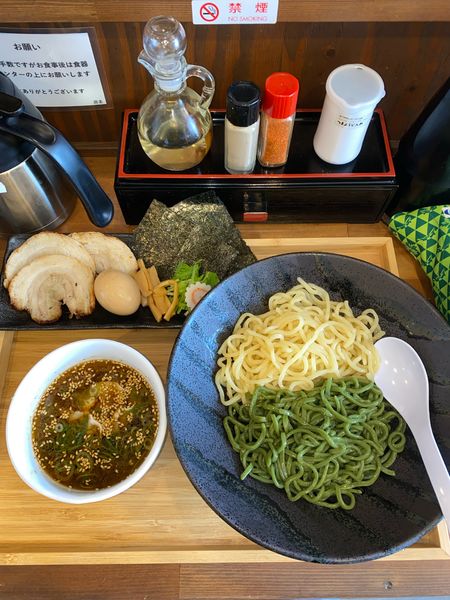 「冷製2色つけ麺〜ニ頭波〜全部¥1,300円(7月限定)」@らぁめん 麺彩家の写真