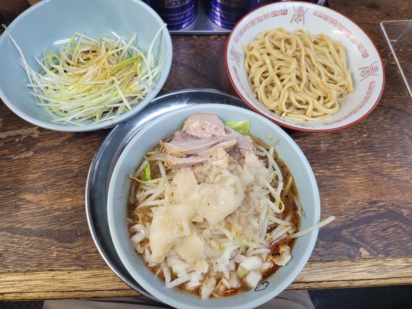 「シークヮーサー(つけ麺)麺少なめ ネギ増」@麺でる 南大沢店の写真