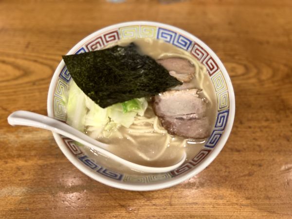 「限定らーめん　｢すっごいよ豚骨｣並900円」@渡なべの写真