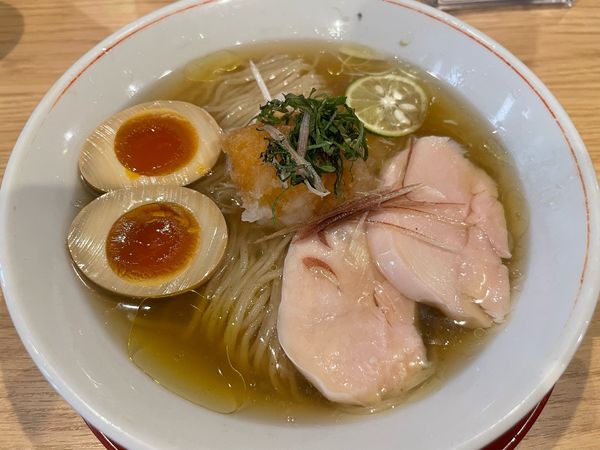 「【限定】冷やし煮干しおろしそば ¥900 味玉 ¥100」@らーめん セアブラノ神 壬生本店の写真