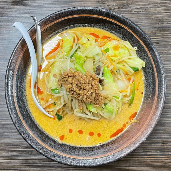 「野菜の担々麺」@ラーメン 仙花の写真