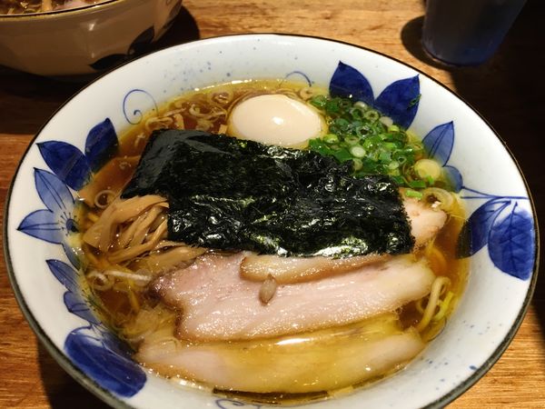 「煮卵付き醤油らーめん」@麺ハウス こもれ美の写真