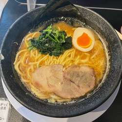 醤油豚骨ラーメン