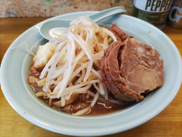 「小ラーメン+生卵」@ラーメン トンボーンの写真