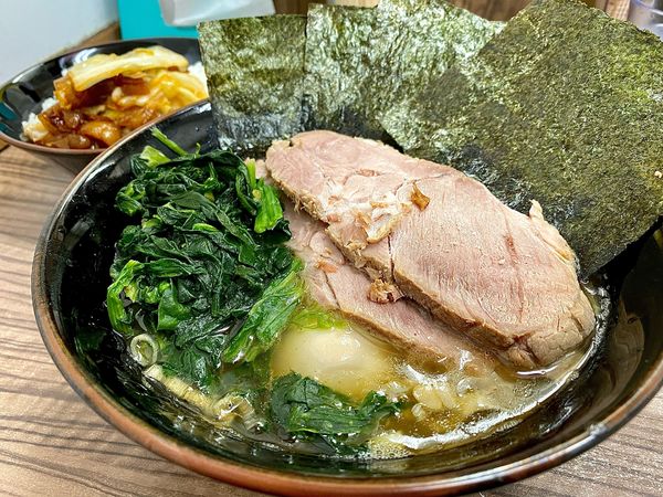 「MAX 並 ライス 中」@武蔵家 富士見店の写真