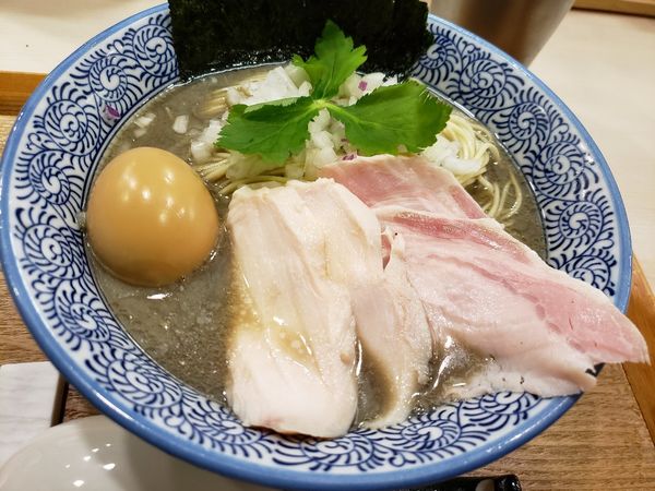 「[期間限定] 特製 冷やし煮干しそば(醤油)中盛り」@煮干しつけ麺 宮元の写真