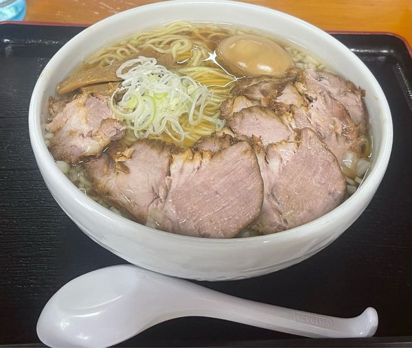 「中華そば細麺醤油大＋味玉＋チャーシュー＋玉ねぎ」@つけ麺 中華そば 佐とうの写真
