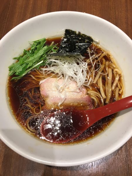 「香彩鶏だし醤油らーめん(800円)」@麺屋 翔 品川店の写真