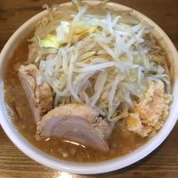 大ラーメン(800円)