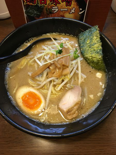 「鶏濃厚魚介らぁめん(730円)」@TOKYO 鶏そば TOMOの写真