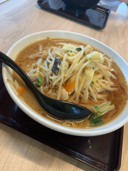 「濃厚黒マー油タンメン+大盛100円」@埼玉タンメン 山田太郎 川島インター店の写真