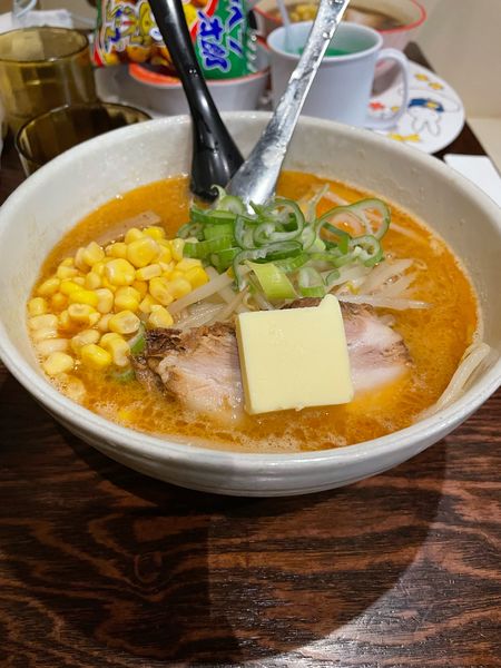 「特味噌ラーメン（バター、コーントッピング）」@北のらーめん 美空の写真