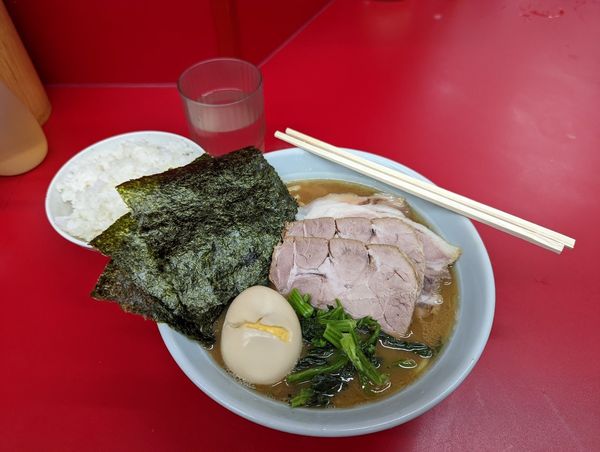「ラーメン・ライス」@横浜ラーメン 武蔵家 大井町店の写真