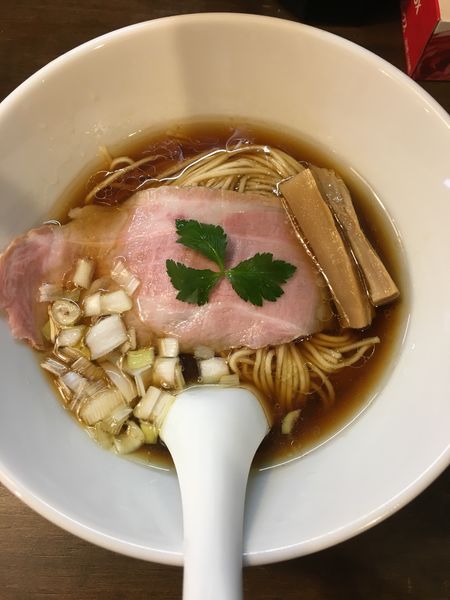 「醤油らぁ麺(780円)」@らぁ麺 わら屋 浅草橋店の写真