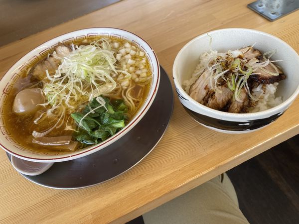 「味玉あっさり醤油＋ミニチャーシュー丼」@麺屋 うめ助の写真