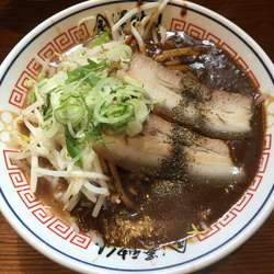 金沢爆濃カレー麺(930円)