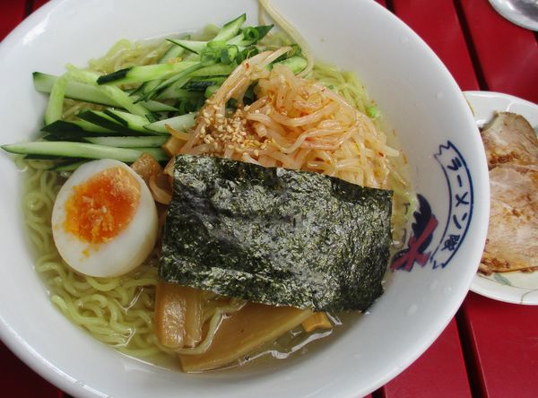 「＜夏季限定＞冷し塩ラーメン　950円」@ラーメン隊 目黒三田店の写真
