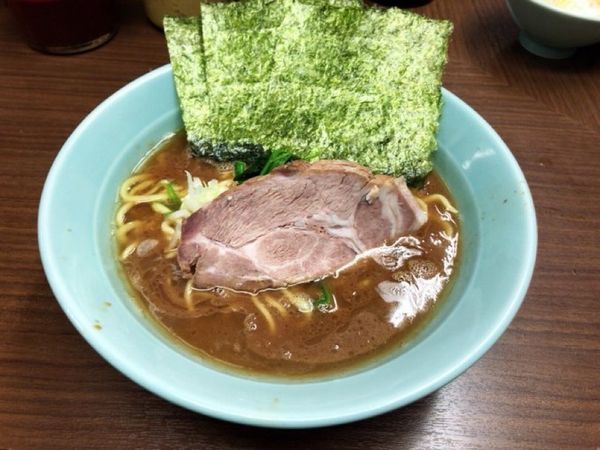「ラーメン」@横浜家系 侍 渋谷店の写真