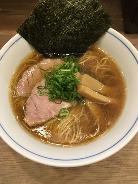 「醤油らぁ麺(780円)」@らぁ麺 みくりや 烏山店の写真