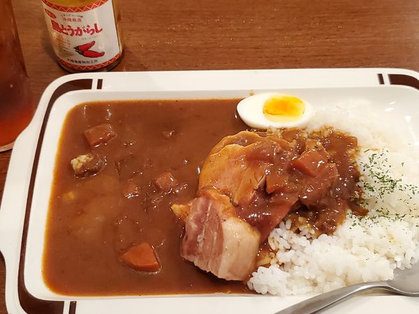 「ラフティーカレー」@ちばりよ食堂の写真