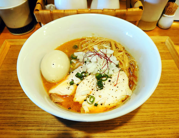 「チャーシュー鶏白湯そば+味玉」@中華蕎麦 はざまの写真