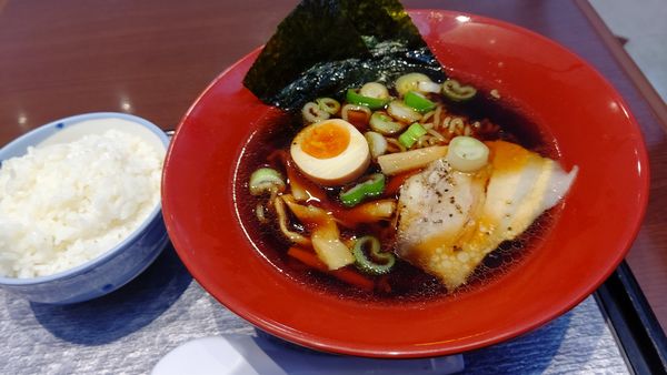 「富山ブラックラーメンライスセット１０００円」@北陸自動車道下り有磯海SAの写真